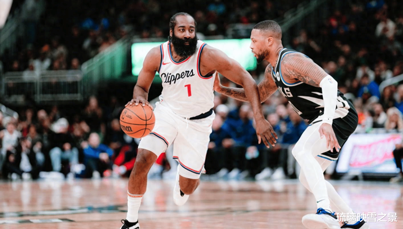 快船主场惨败雄鹿遭遇连败